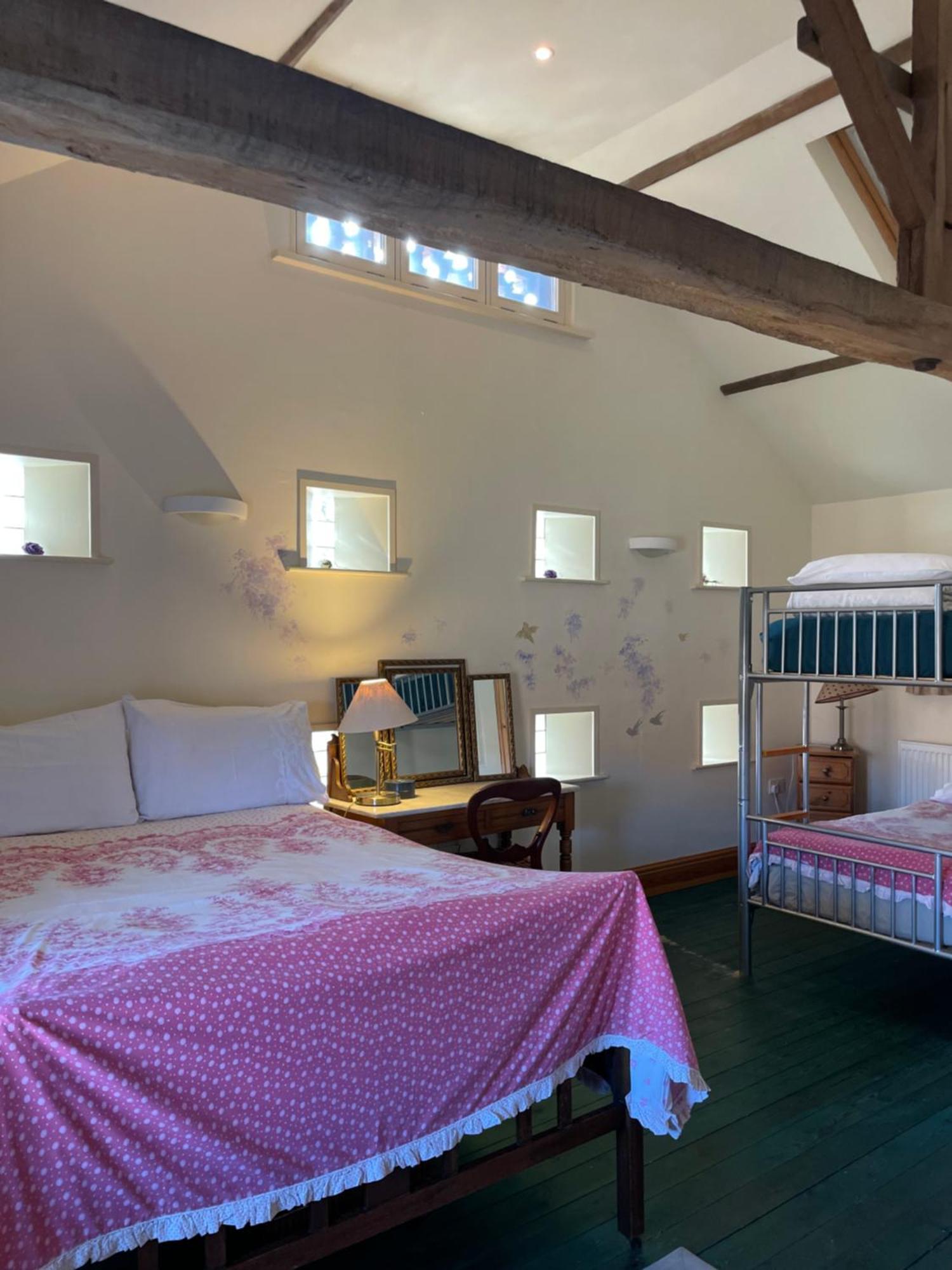 Alne C Farmhouse Accommodation מראה חיצוני תמונה